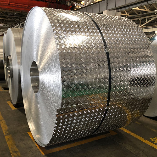 5754h114五條筋花紋板_車廂防滑鋁板_明泰鋁業直銷廠家 5754h114五條筋花紋板_車廂防滑鋁板_明泰鋁業直銷廠家